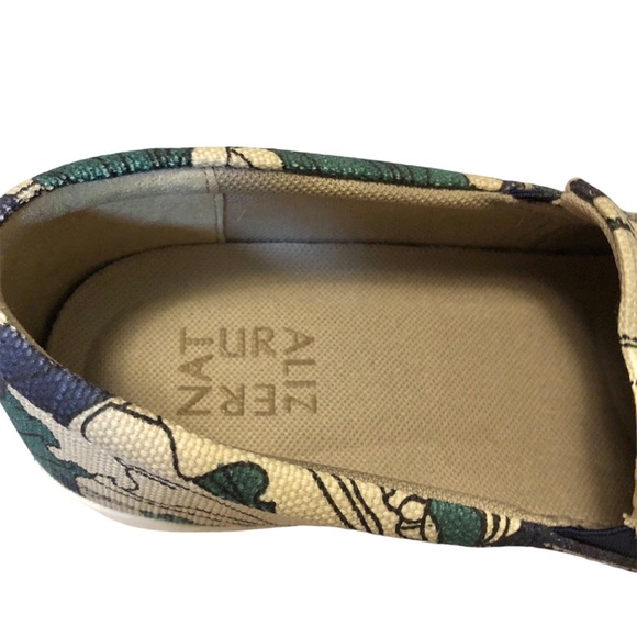 Naturalizer Slip on Sneakers - Picture 3 of 5